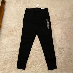 AE BLACK CURVY HI-RISE JEGGING (NEW WITH TAGS)